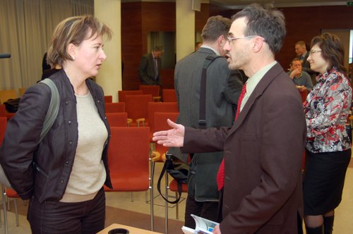 konferencia, megbeszélés konferencia, megbeszélés
